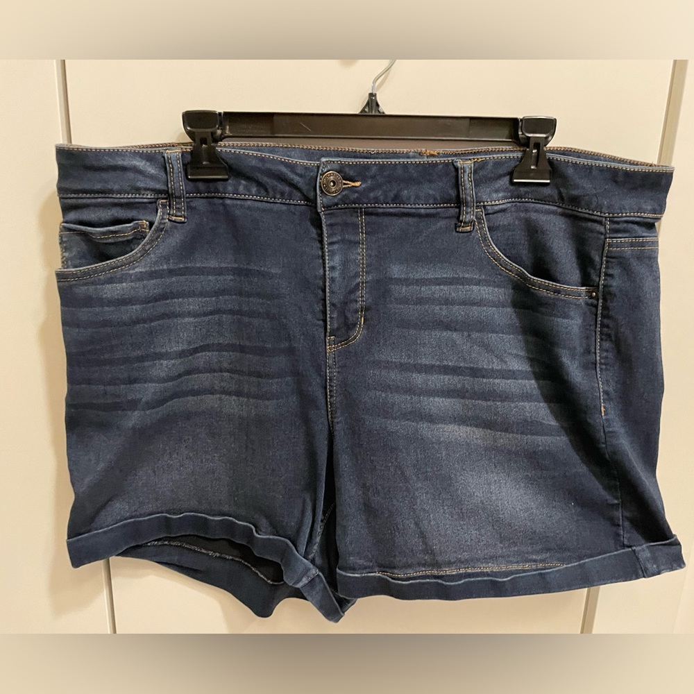 Dark blue shorts